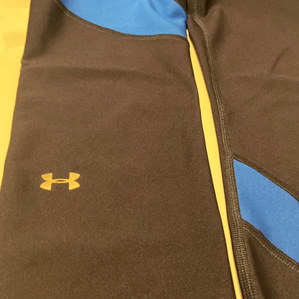 Underarmor workout compression pants